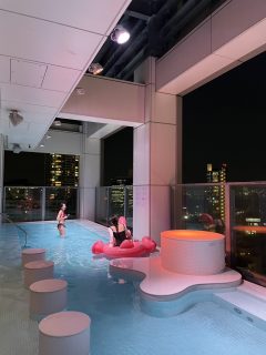 ROOF TOP BAR SOAK